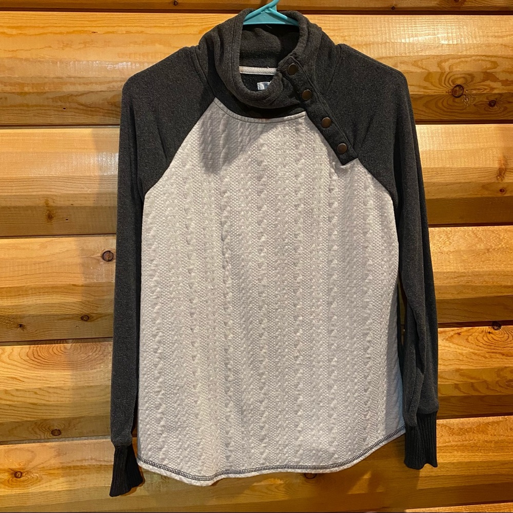 Maurices light sweatshirt